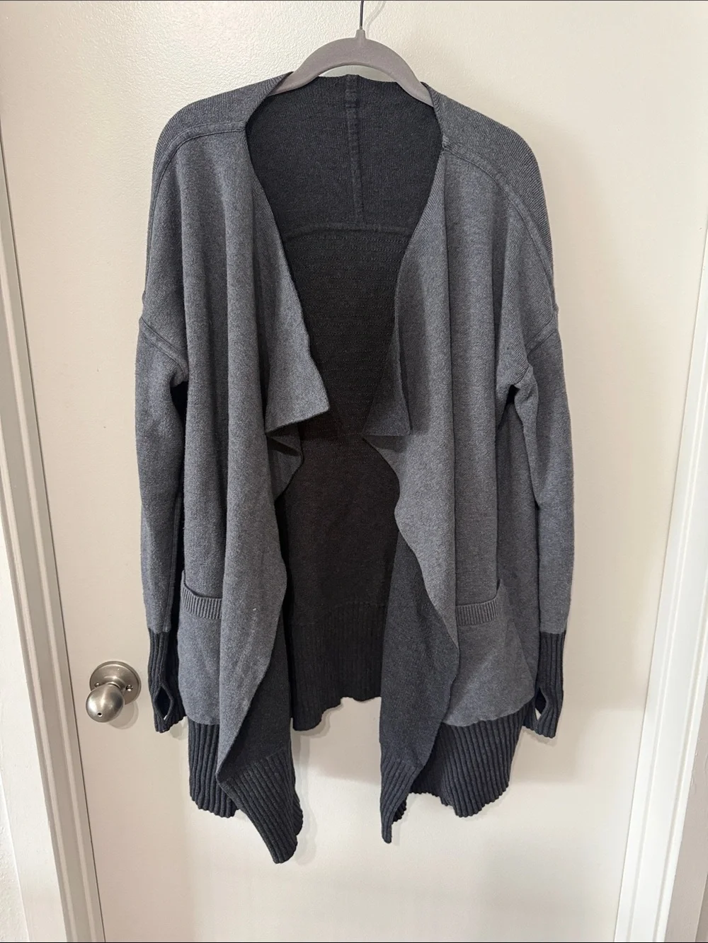 Lululemon Still Lotus Wrap *Reversible Heathered Black / Heathered Titanium